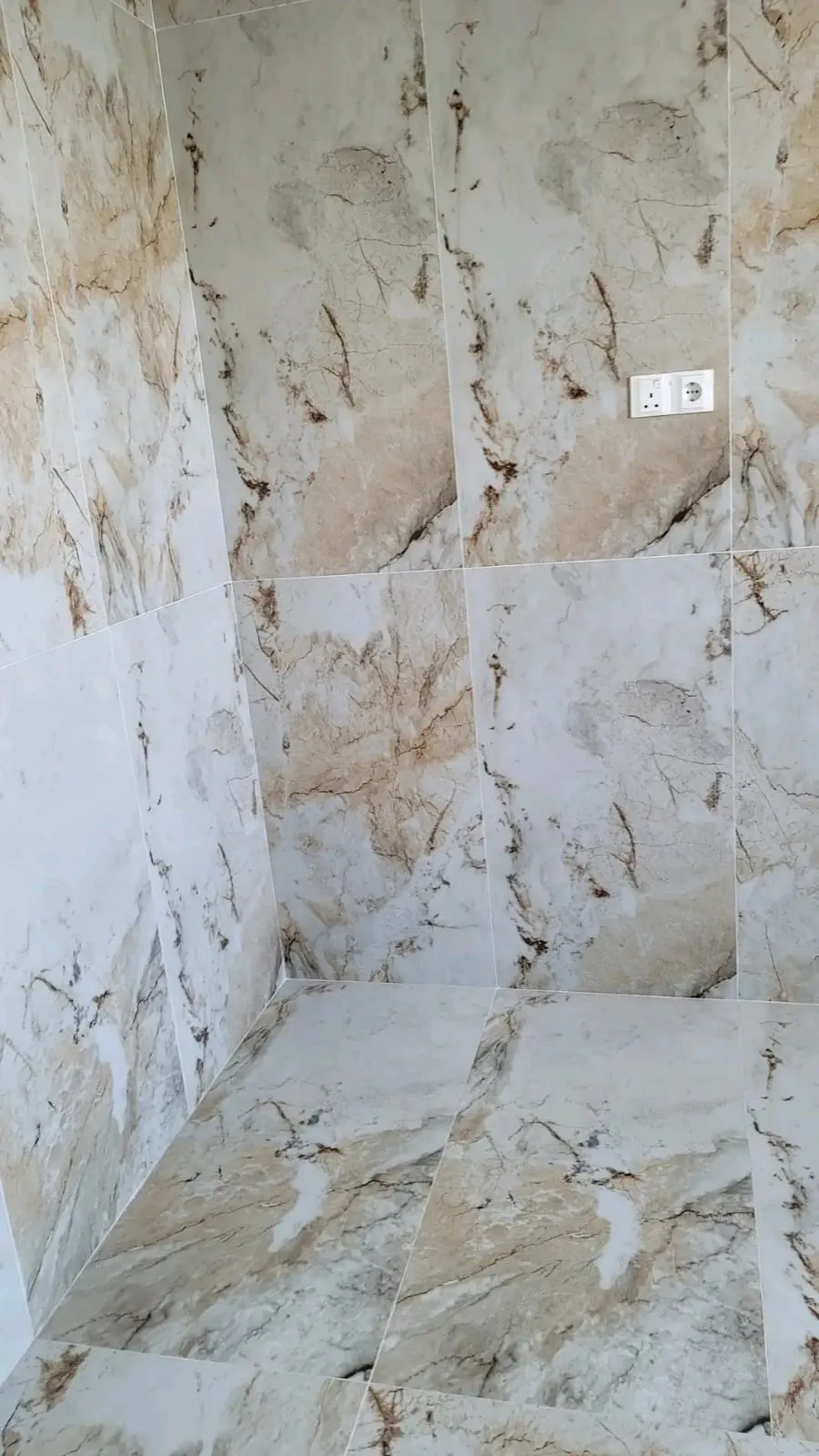 عمل منجز — مبلط سيراميك وبرسلان